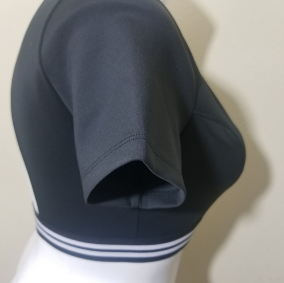 $98 Kendall & Kylie Zip Front Deep V-Neck Crop Top - Picture 2 of 8